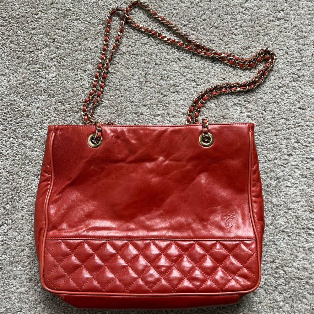 Tre Vero Red Quilted Shoulder Bag